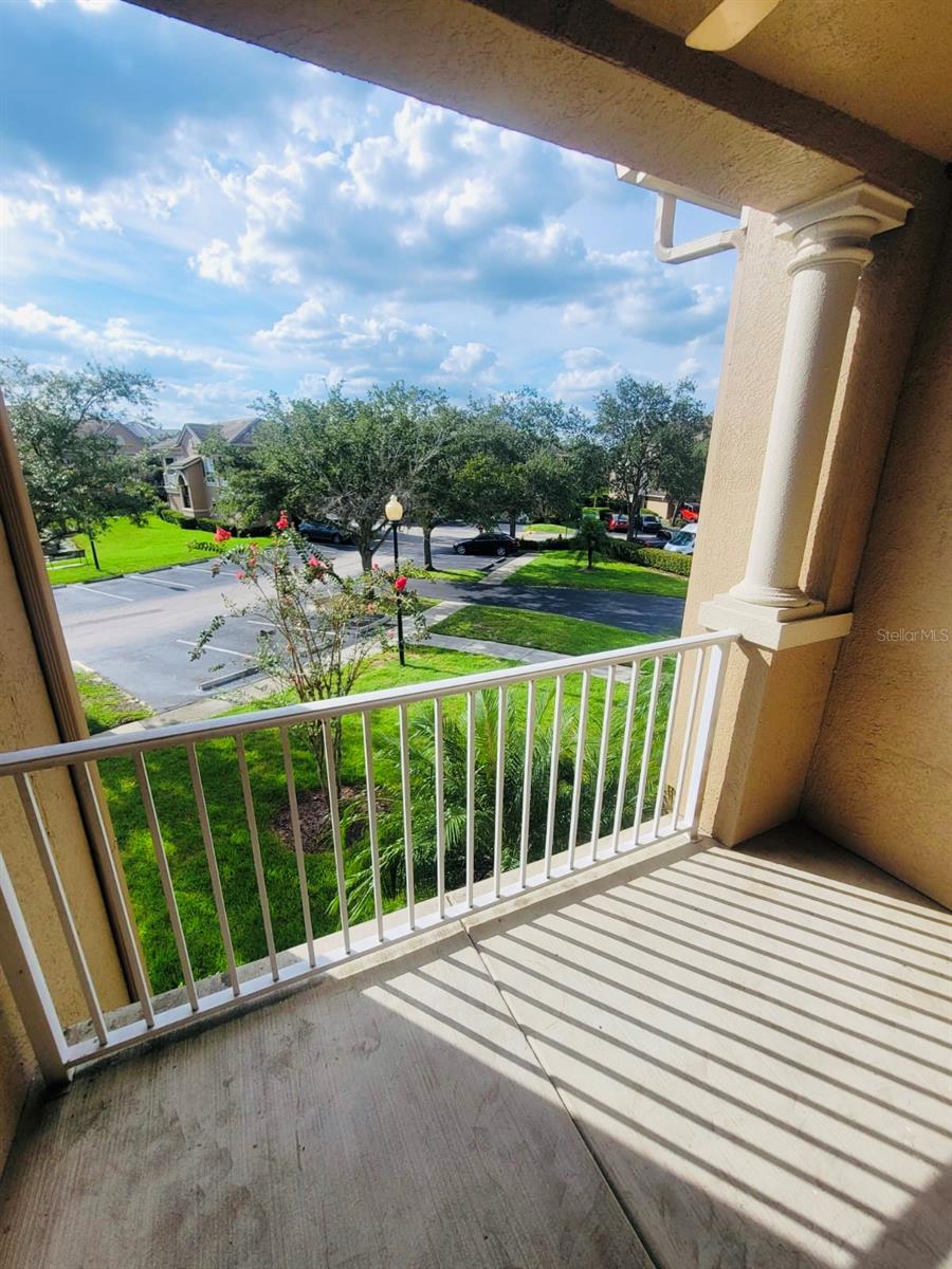 Image 18 of 26 For 14341 Fredricksburg Drive 1004