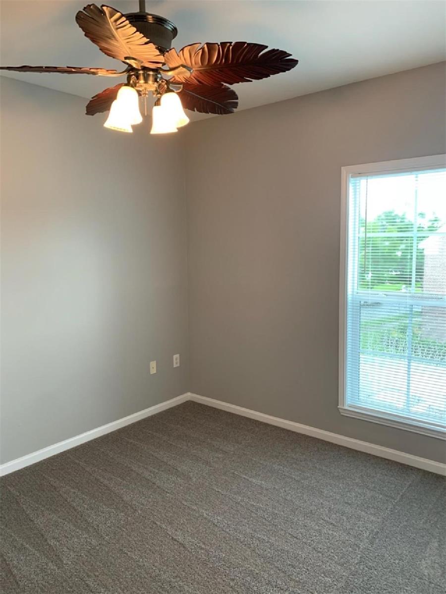 Image 11 of 17 For 475 Water Street