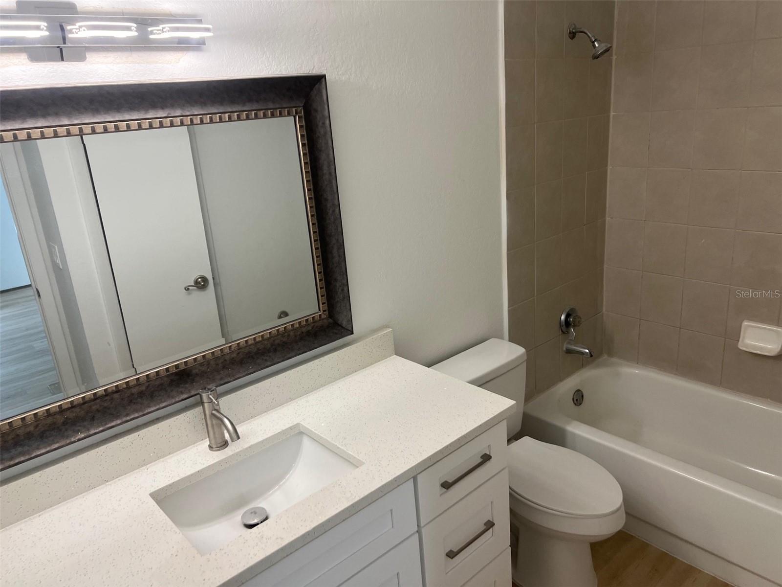 Image 17 of 19 For 11562 Westwood Boulevard 918