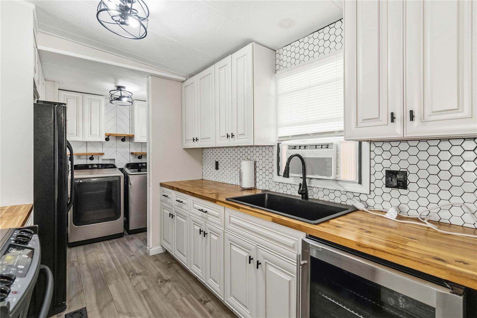 Image 12 of 30 For 2320 Darby Lane