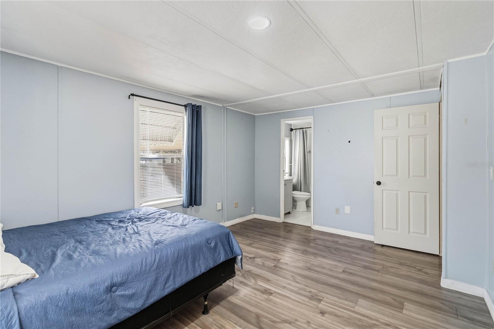 Image 18 of 30 For 2320 Darby Lane