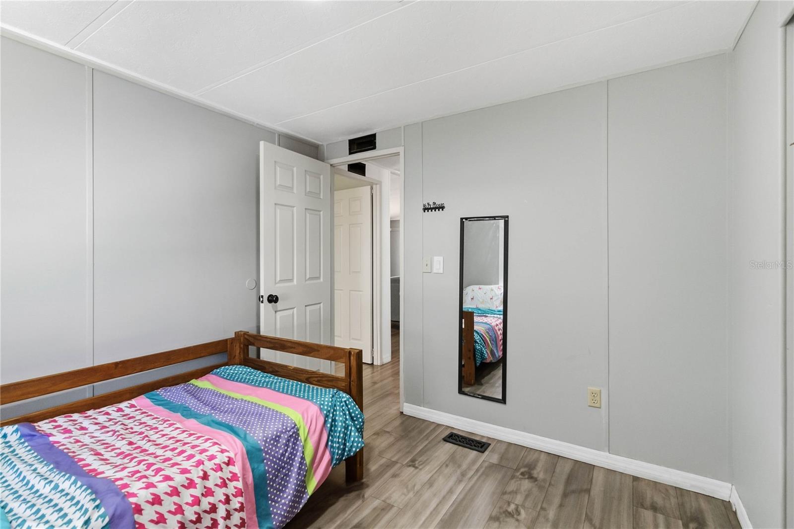 Image 23 of 30 For 2320 Darby Lane