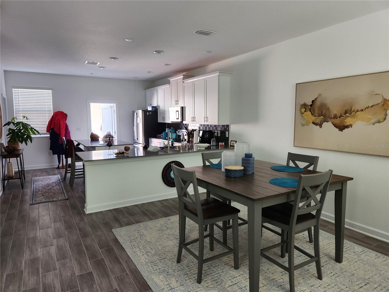 Image 9 of 17 For 3049 Ella Way