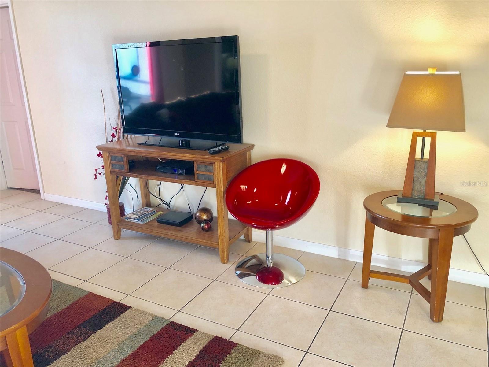 Image 10 of 25 For 655 Knollwood Drive