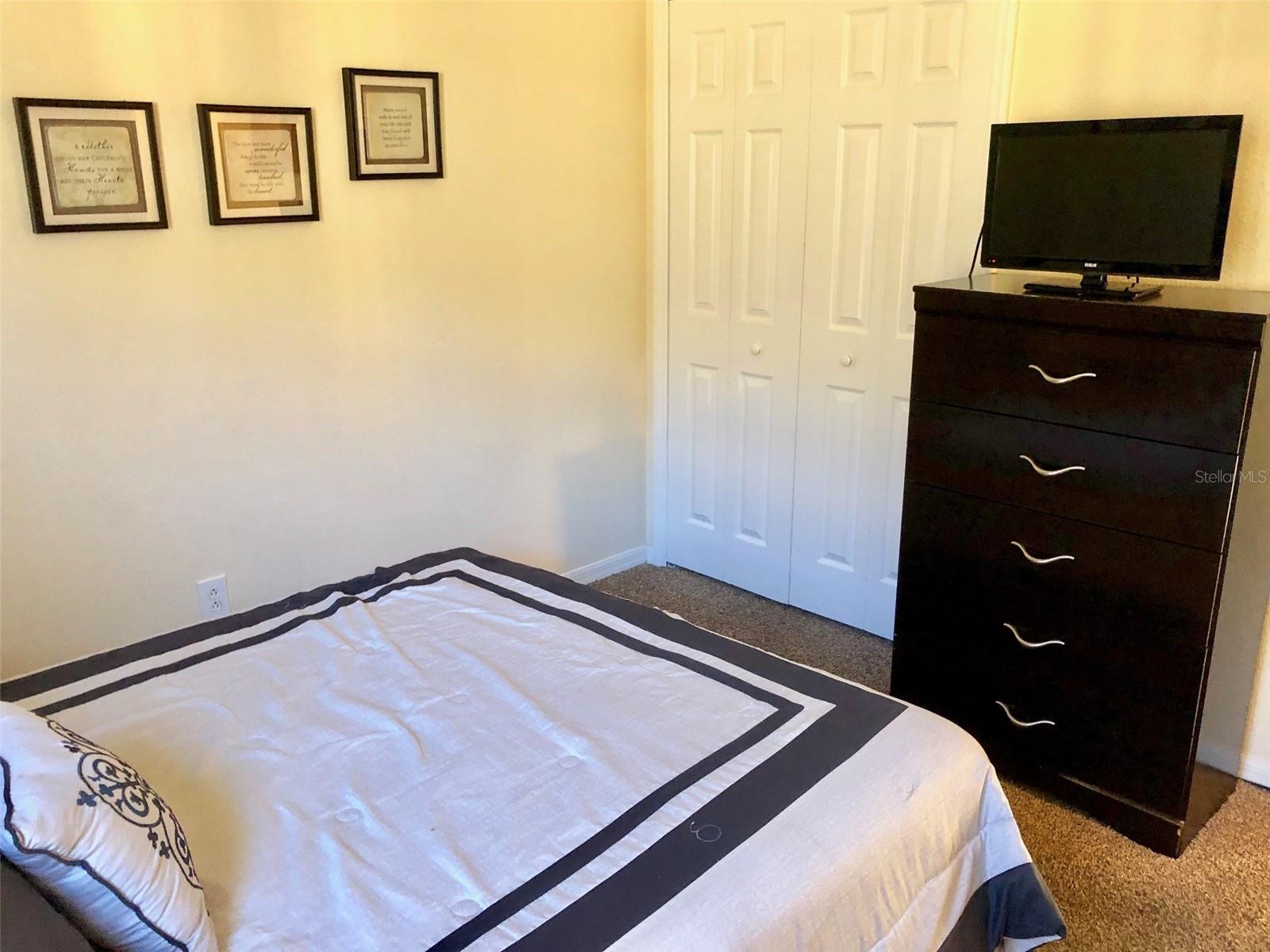 Image 14 of 25 For 655 Knollwood Drive