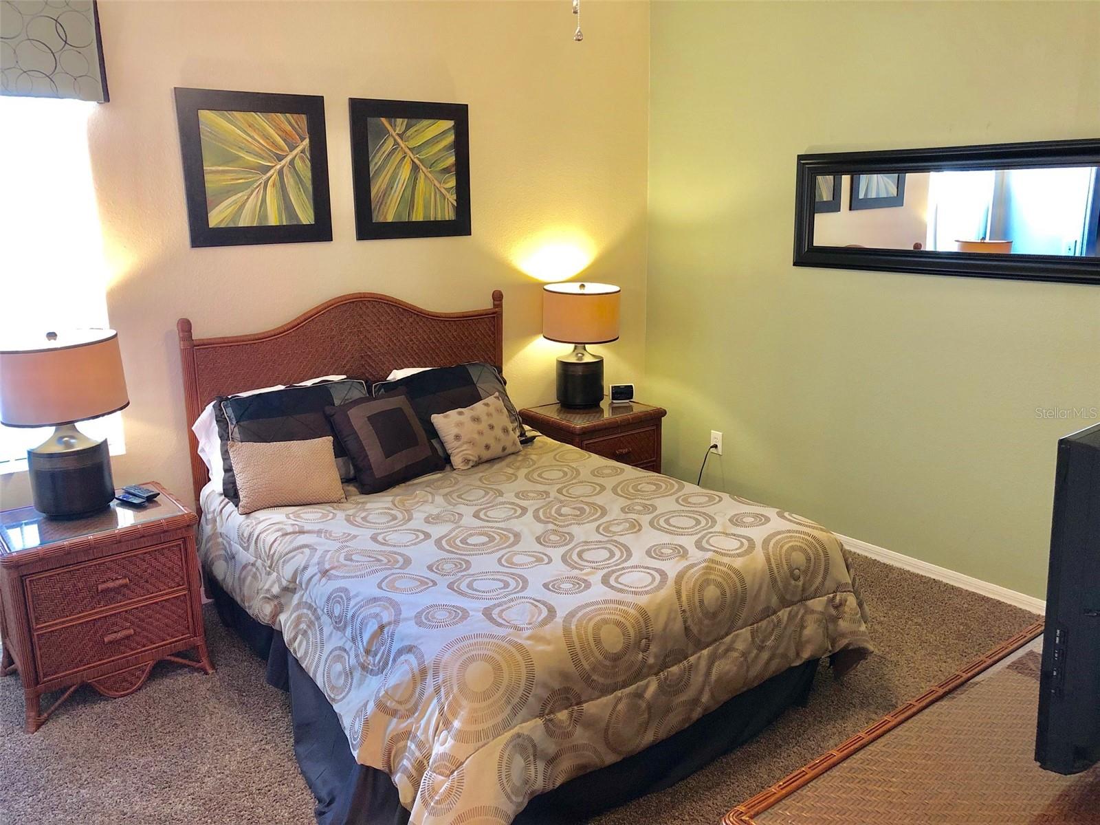 Image 16 of 25 For 655 Knollwood Drive