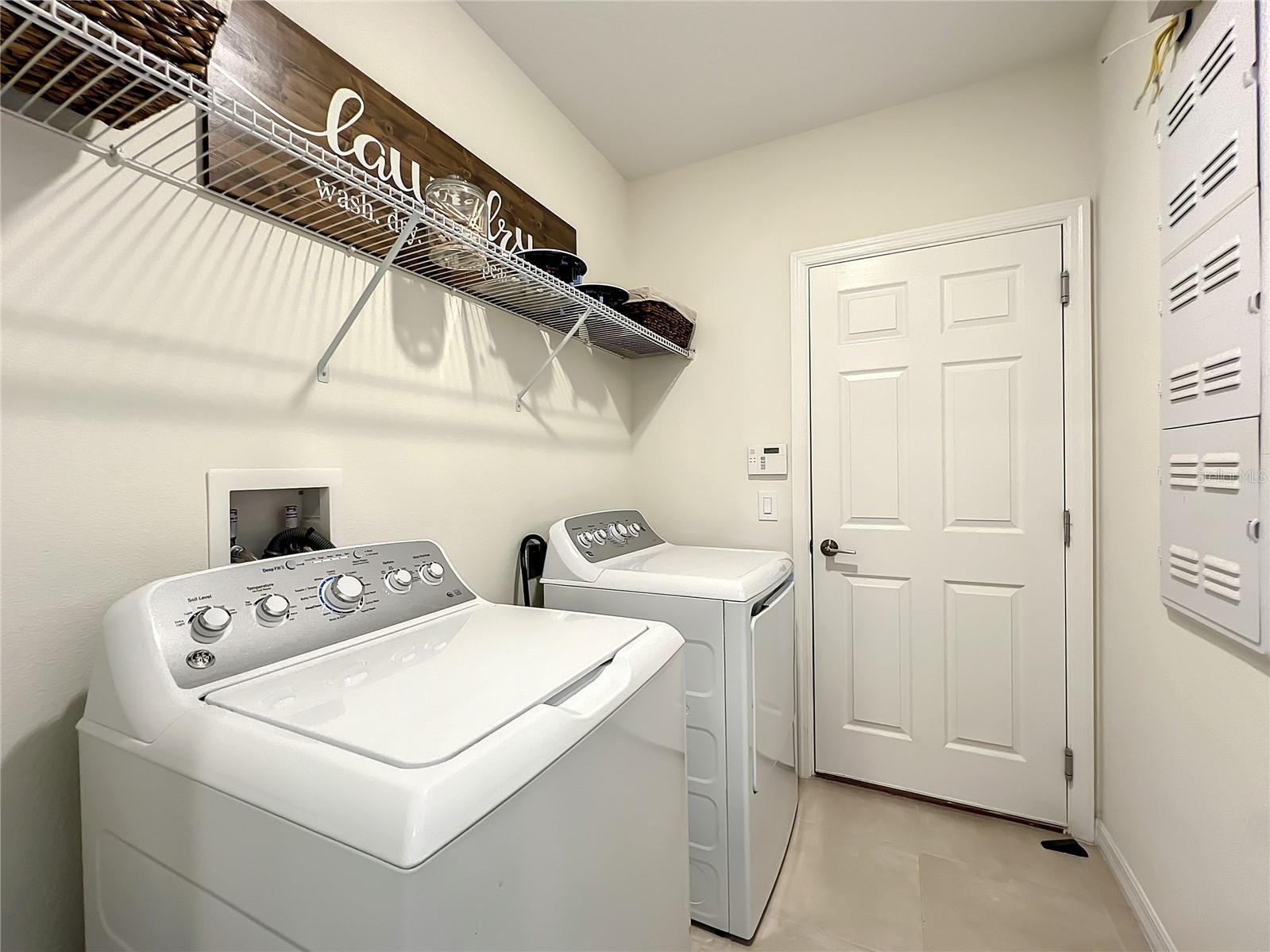 Image 42 of 50 For 425 Quarry Rock Circle