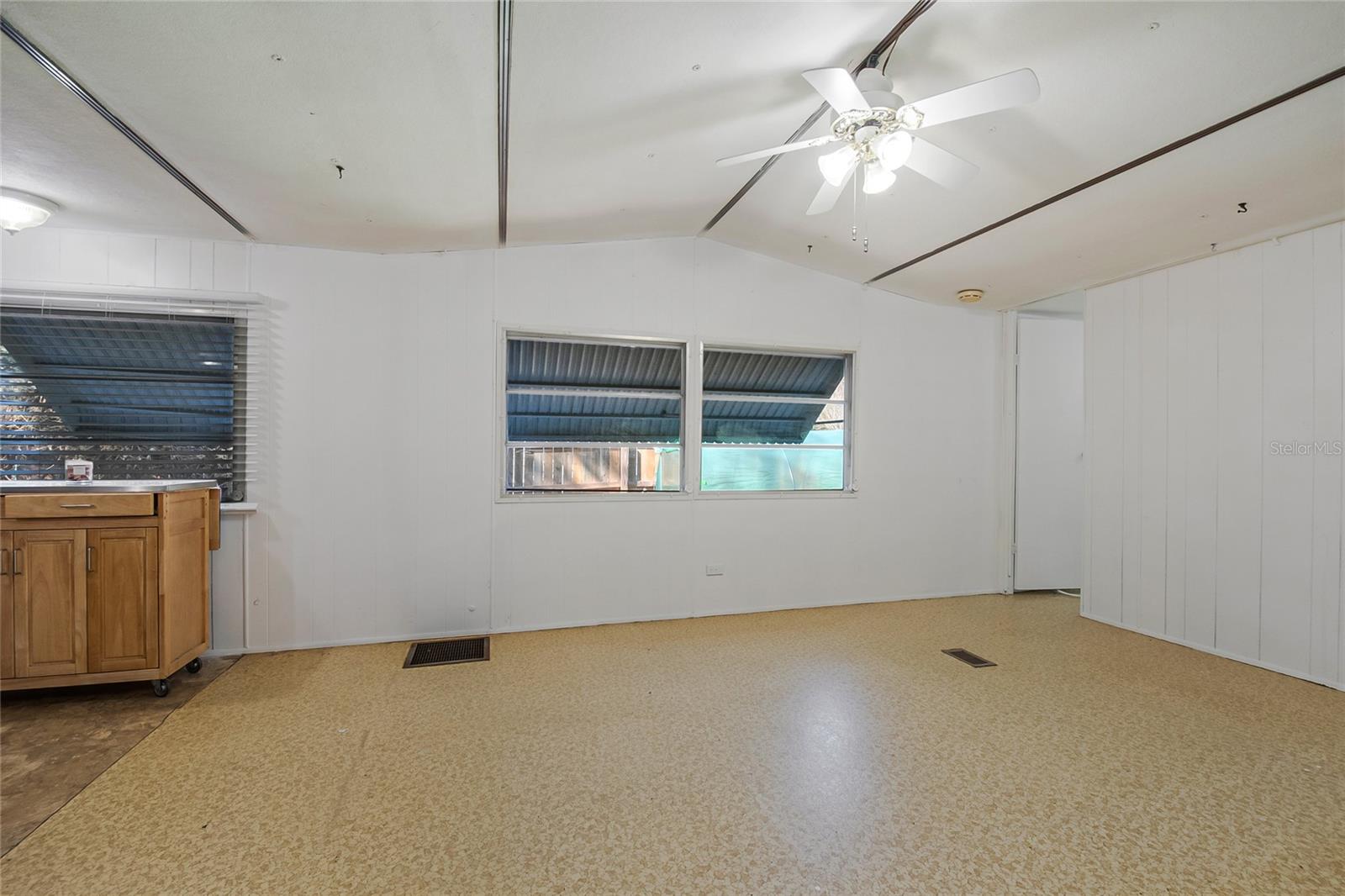 Image 28 of 48 For 10356 Se Highway 42