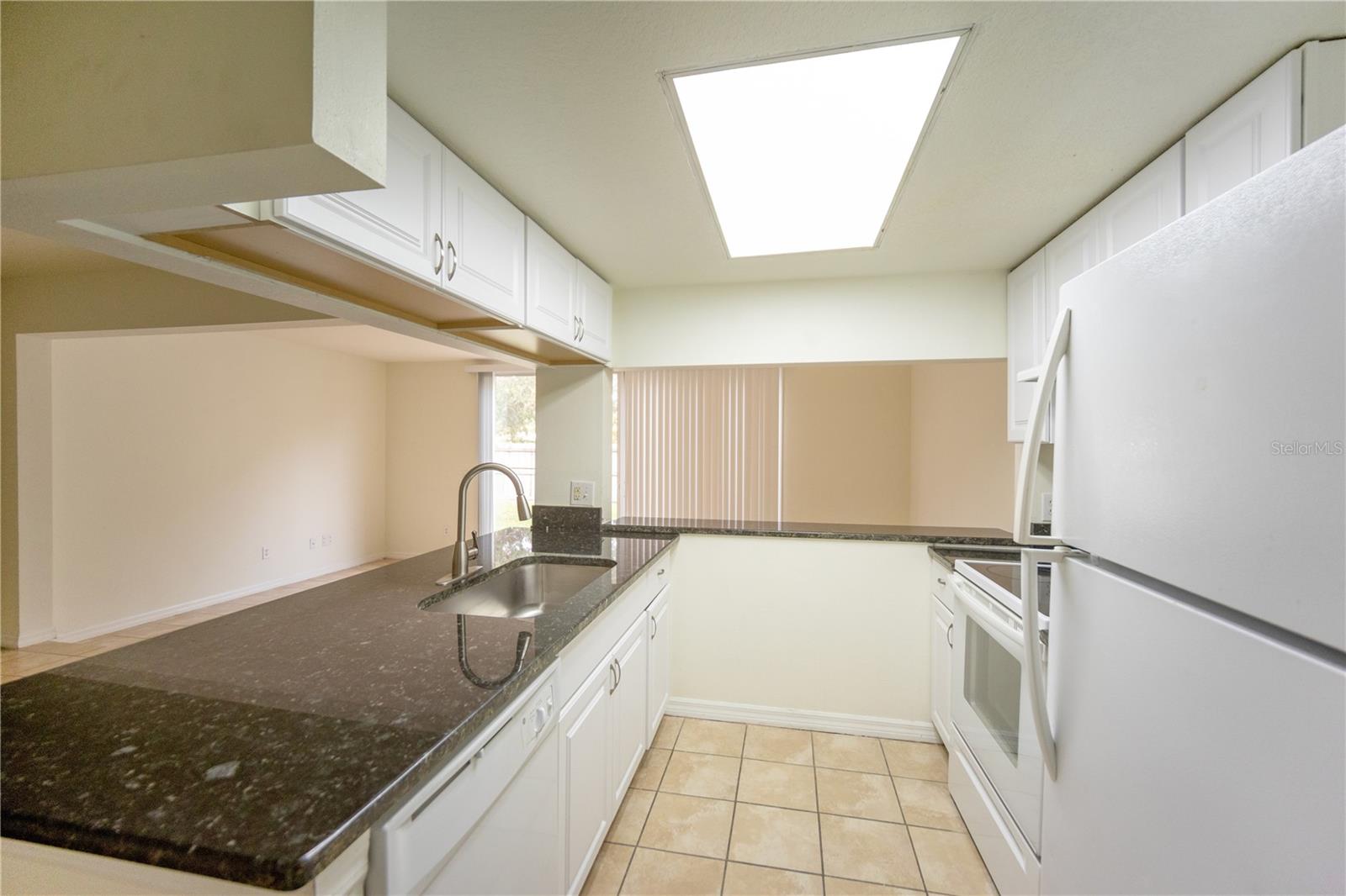 Image 4 of 19 For 821 Orchid Drive A