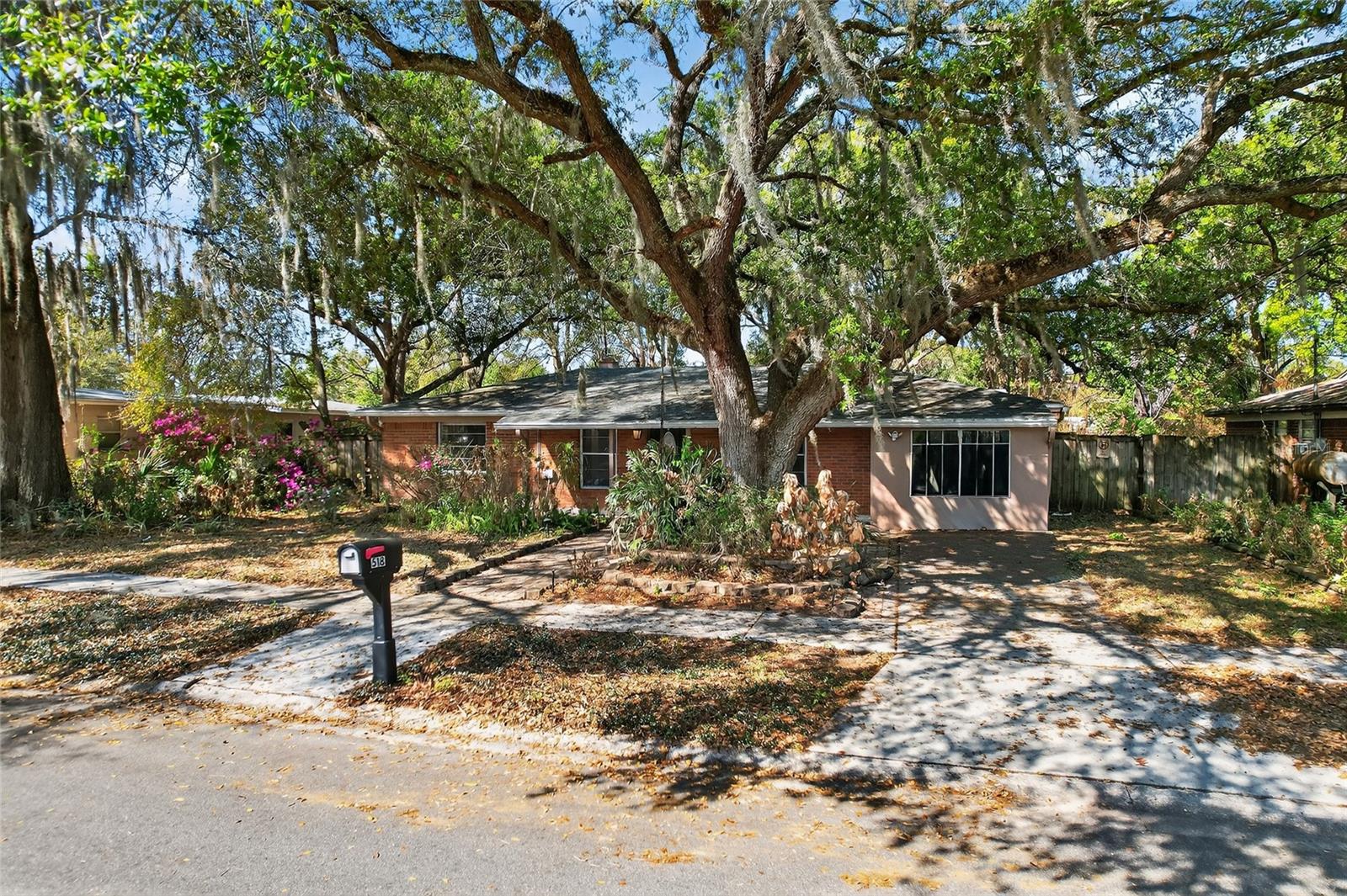 Image 13 of 49 For 518 Lavon Drive