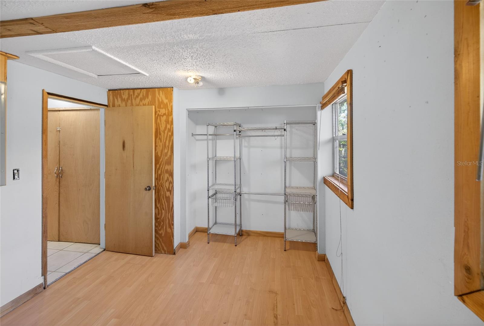 Image 24 of 49 For 518 Lavon Drive