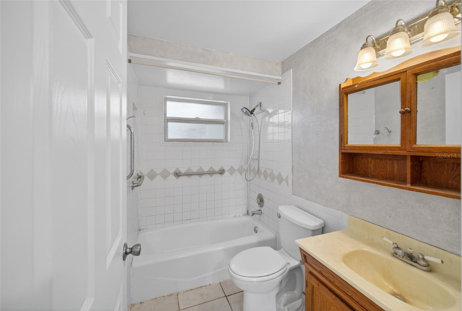 Image 25 of 49 For 518 Lavon Drive