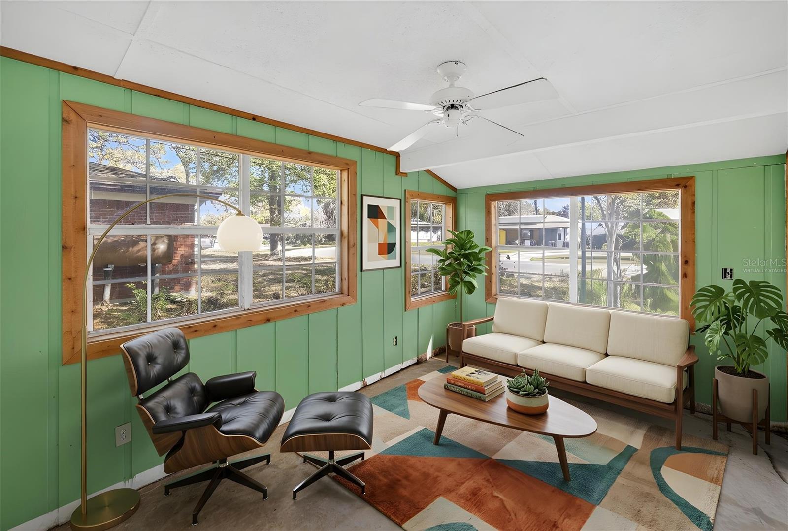 Image 30 of 49 For 518 Lavon Drive