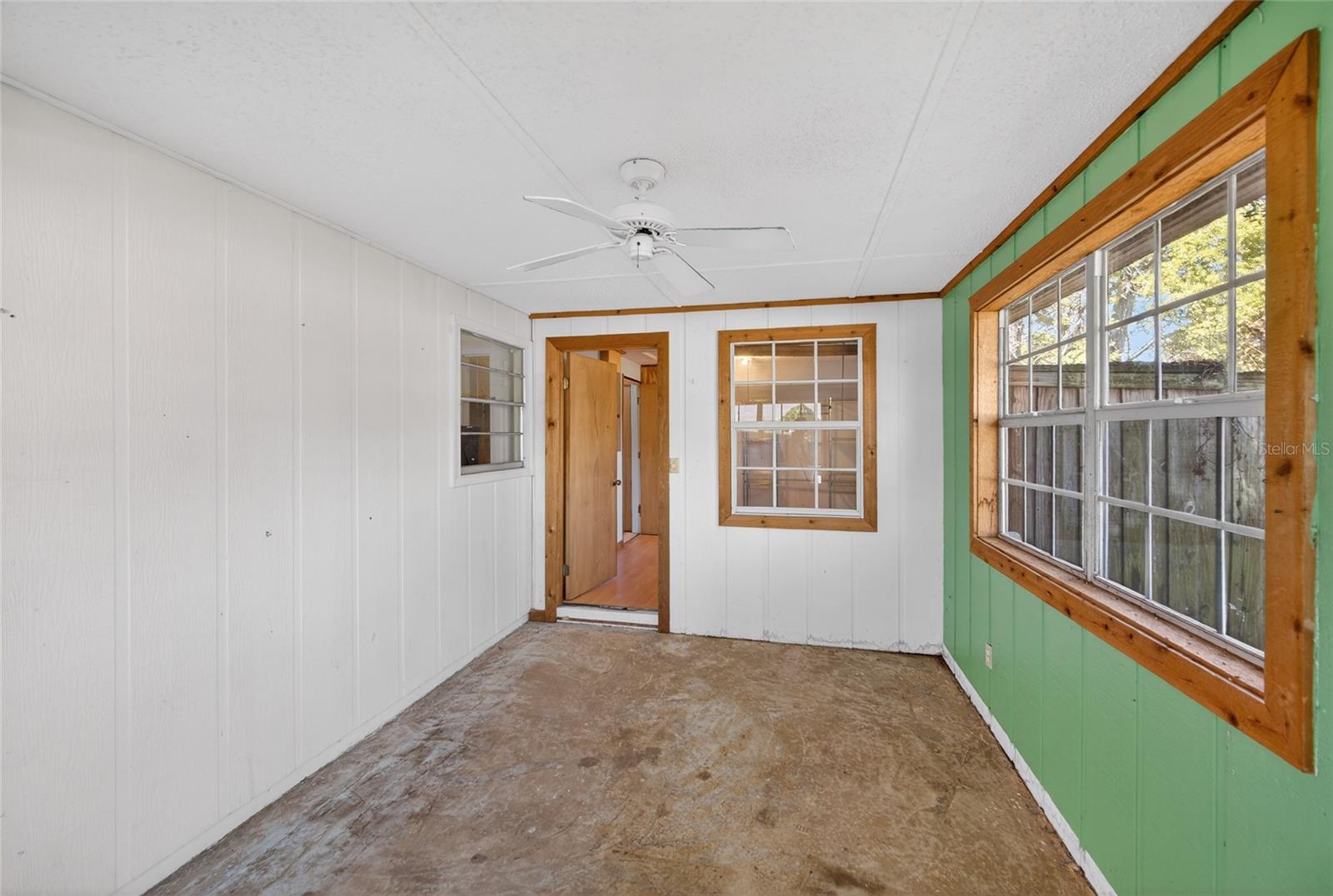 Image 31 of 49 For 518 Lavon Drive