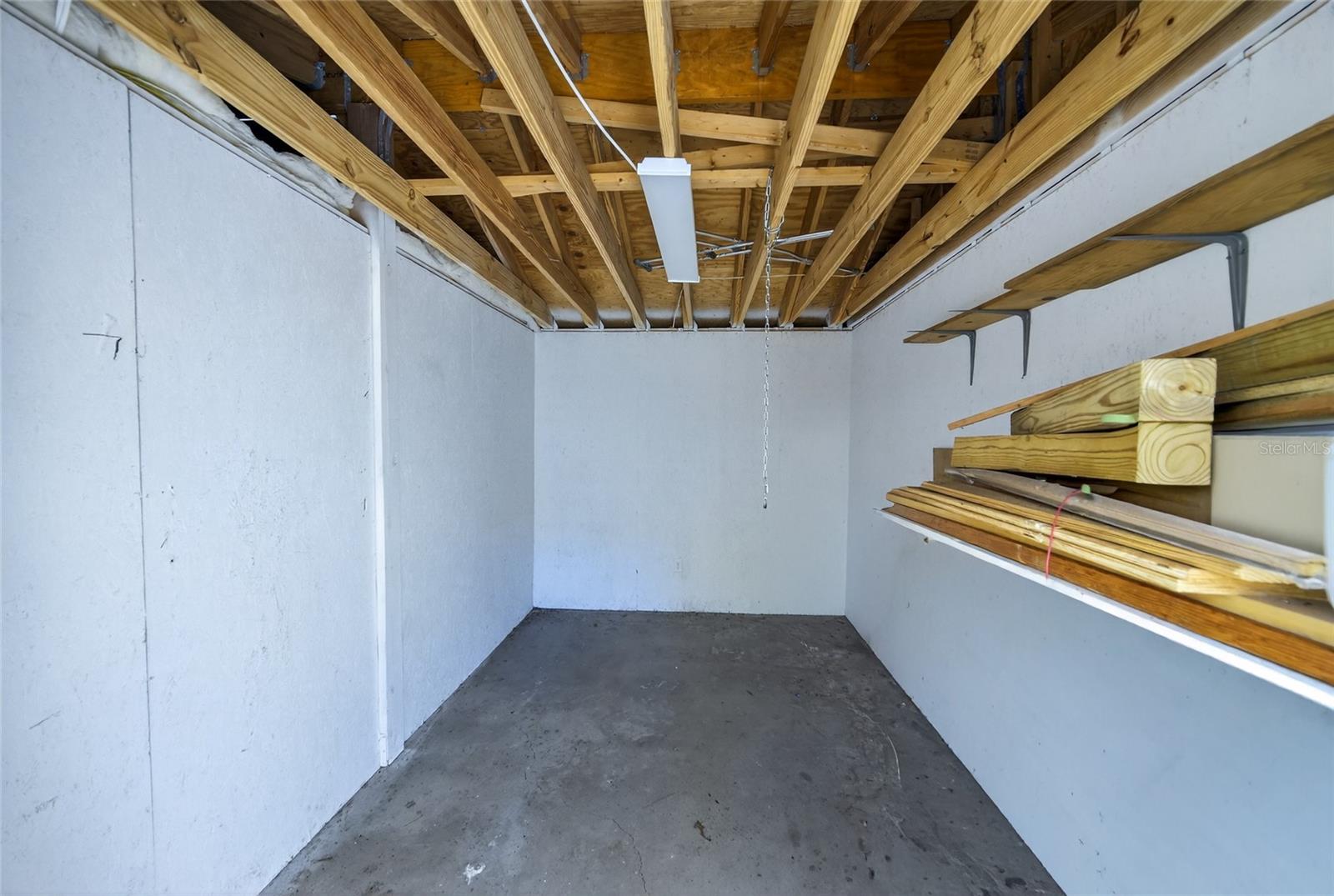 Image 33 of 49 For 518 Lavon Drive