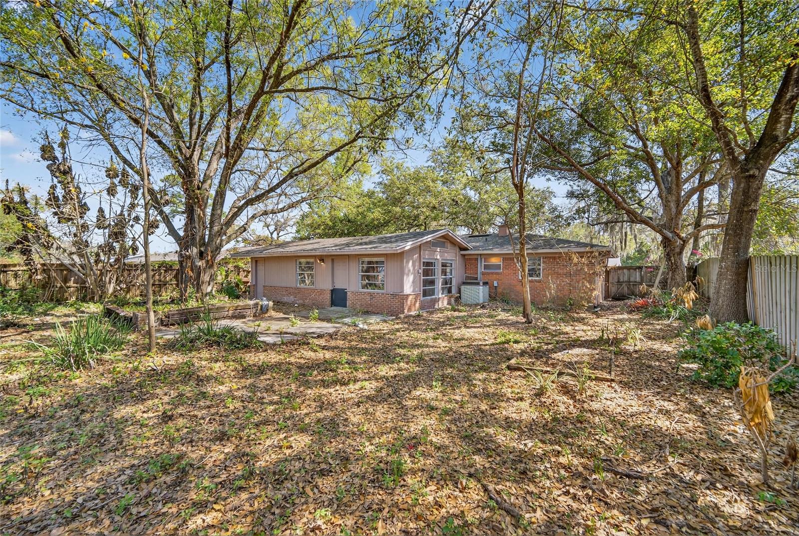 Image 34 of 49 For 518 Lavon Drive