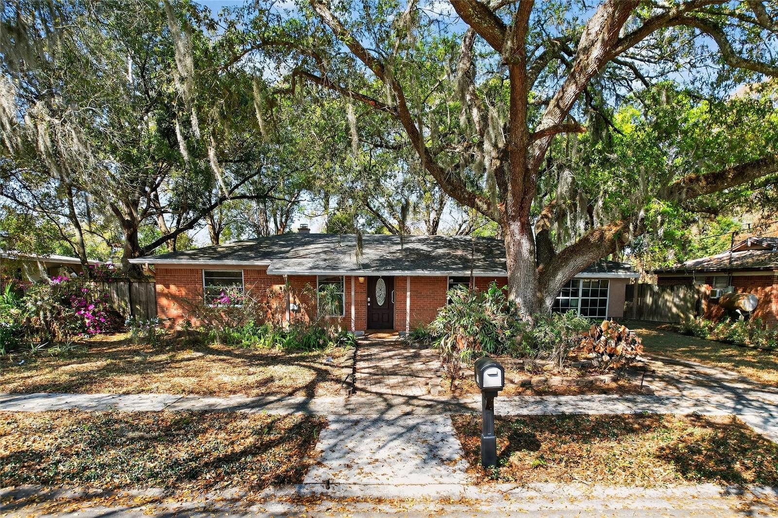 Image 38 of 49 For 518 Lavon Drive