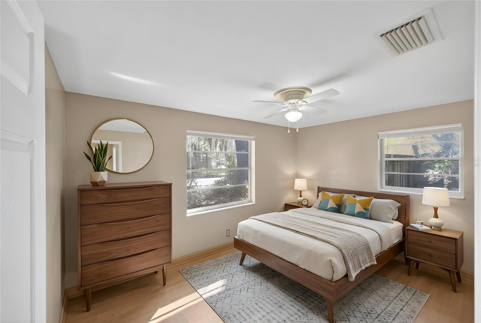 Image 6 of 49 For 518 Lavon Drive