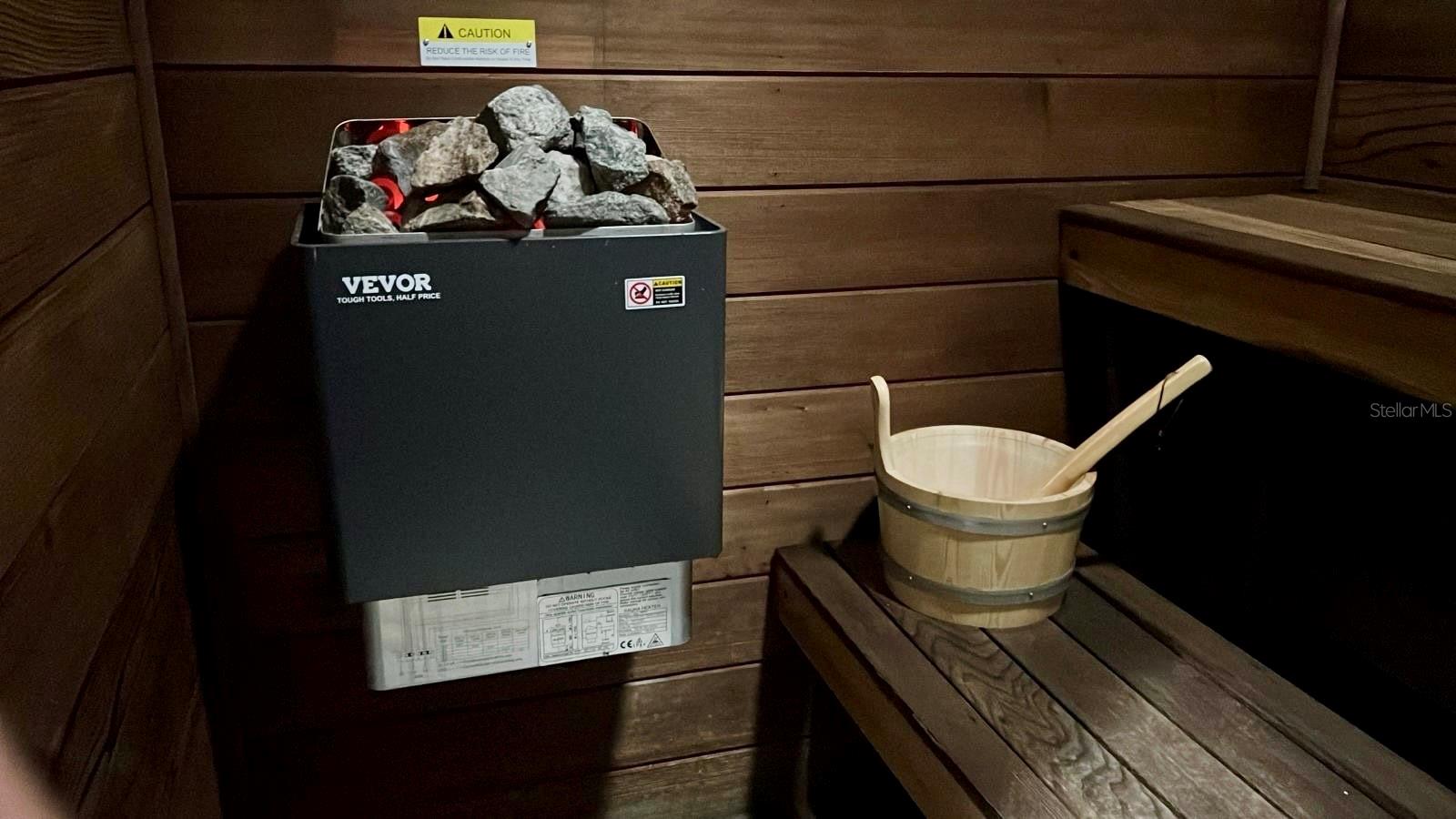 Image 17 of 19 For 862 Caribbean Drive A