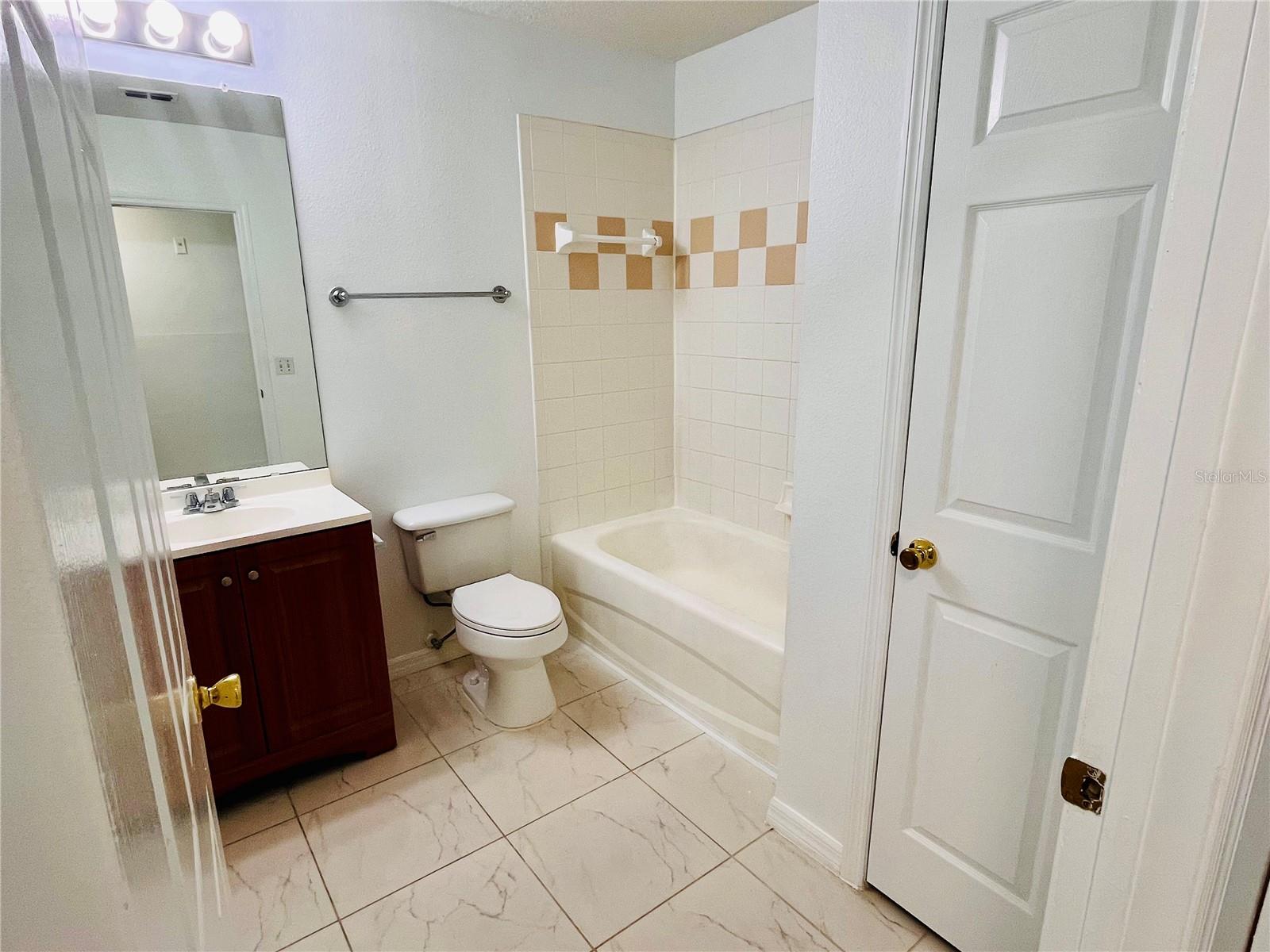 Image 13 of 22 For 6524 Swissco Drive 1012