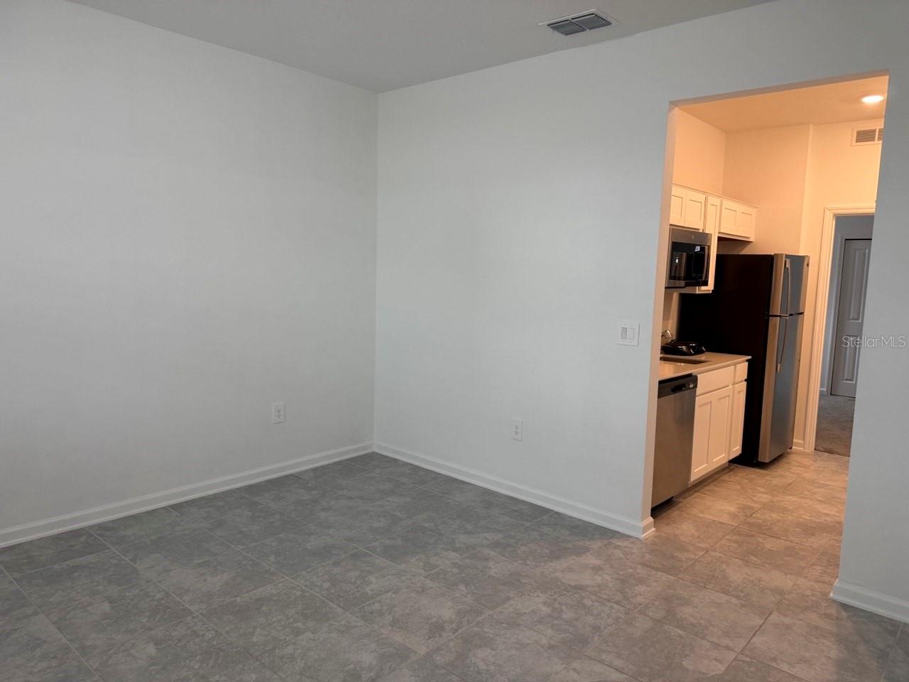 Image 4 of 9 For 2059 Punch Bowl Avenue