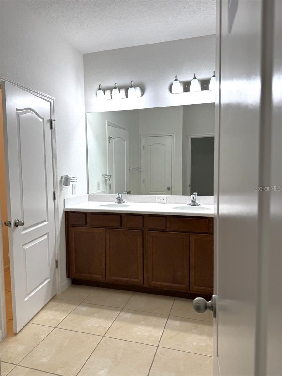 Image 9 of 9 For 2059 Punch Bowl Avenue