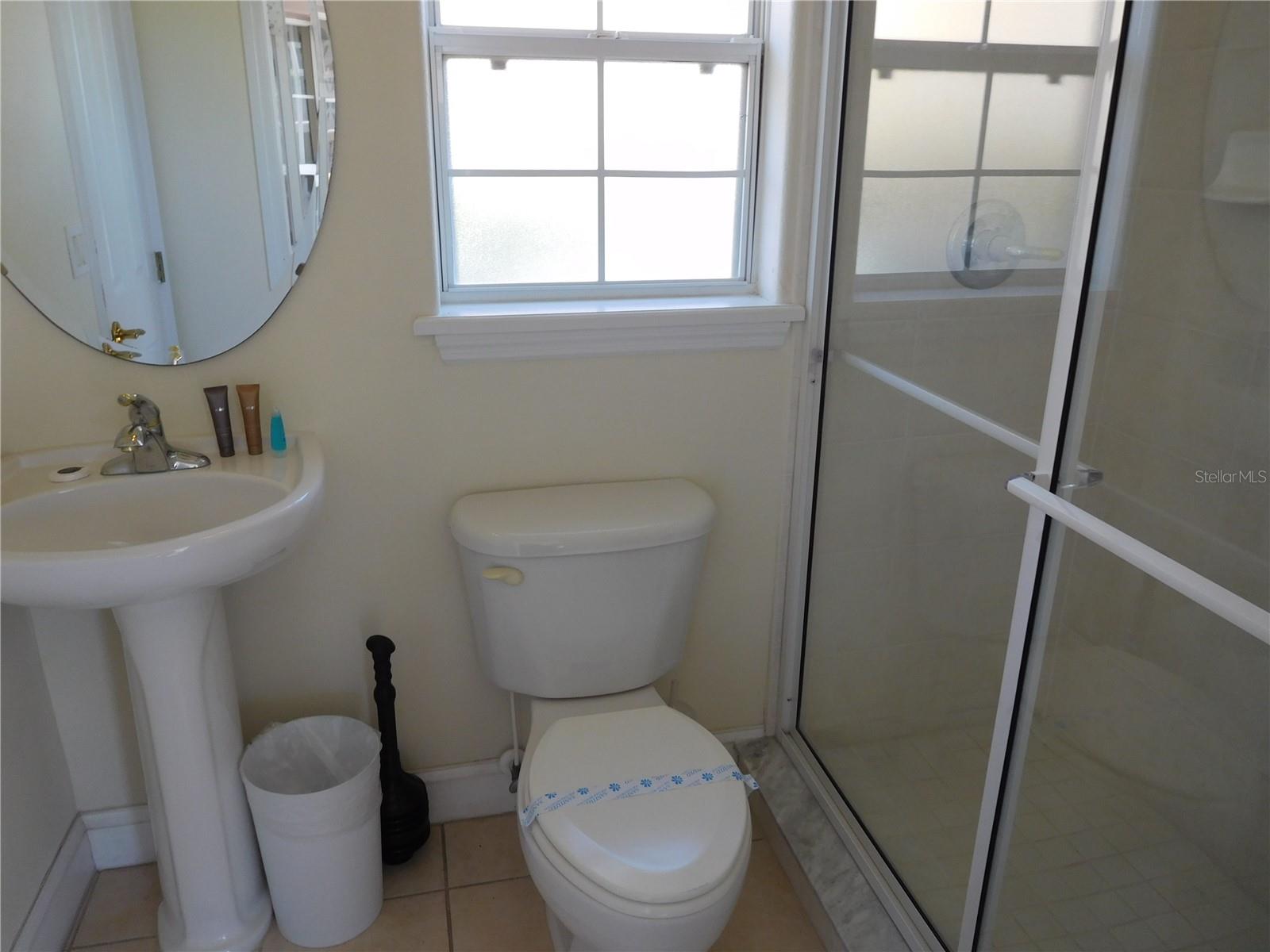 Image 13 of 47 For 422 Vista Drive