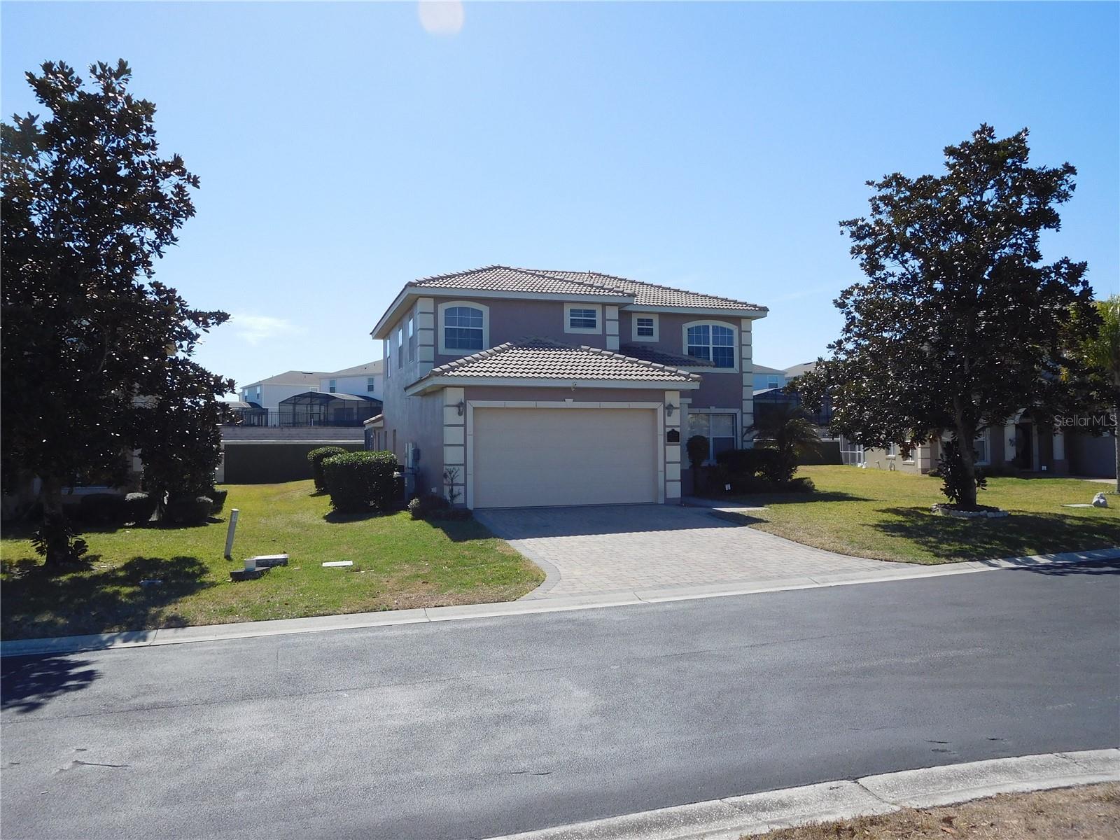 Image 2 of 47 For 422 Vista Drive