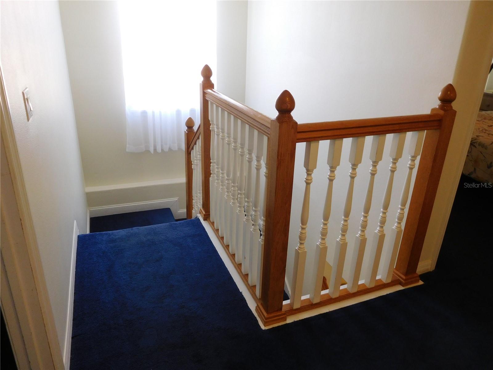 Image 22 of 47 For 422 Vista Drive