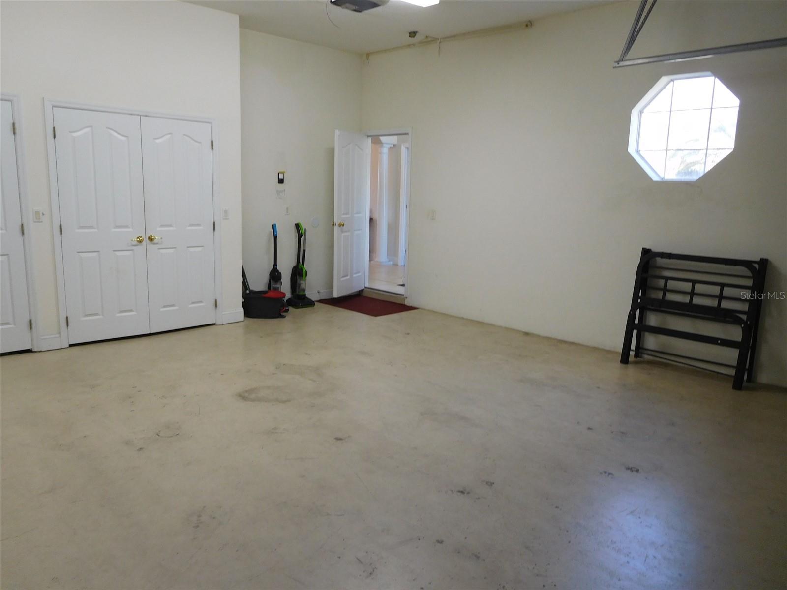 Image 45 of 47 For 422 Vista Drive