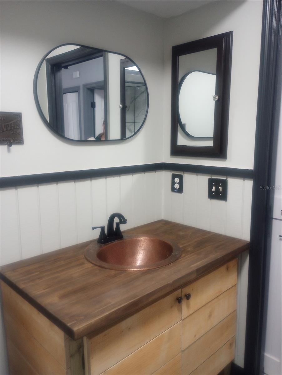 Image 16 of 31 For 12315 Margaret Terrace