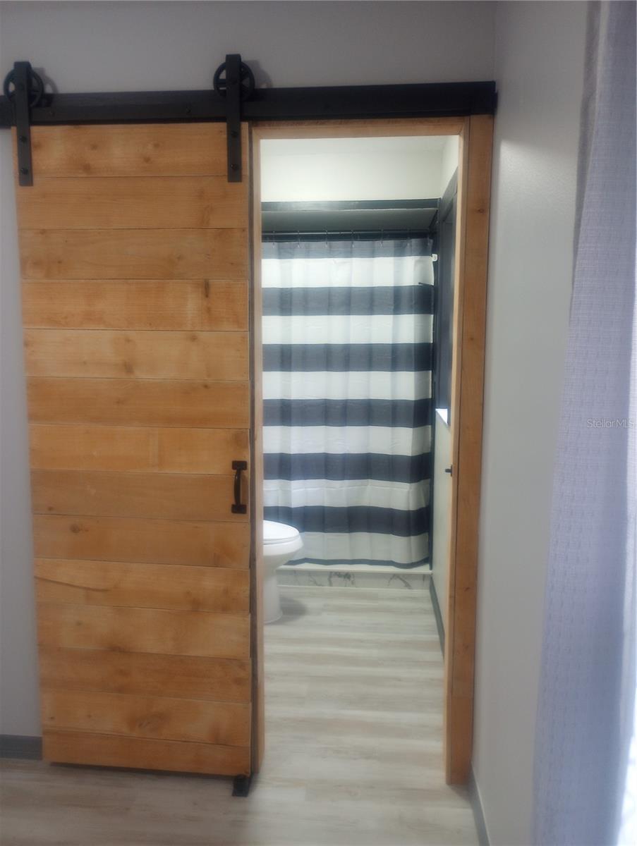 Image 27 of 31 For 12315 Margaret Terrace