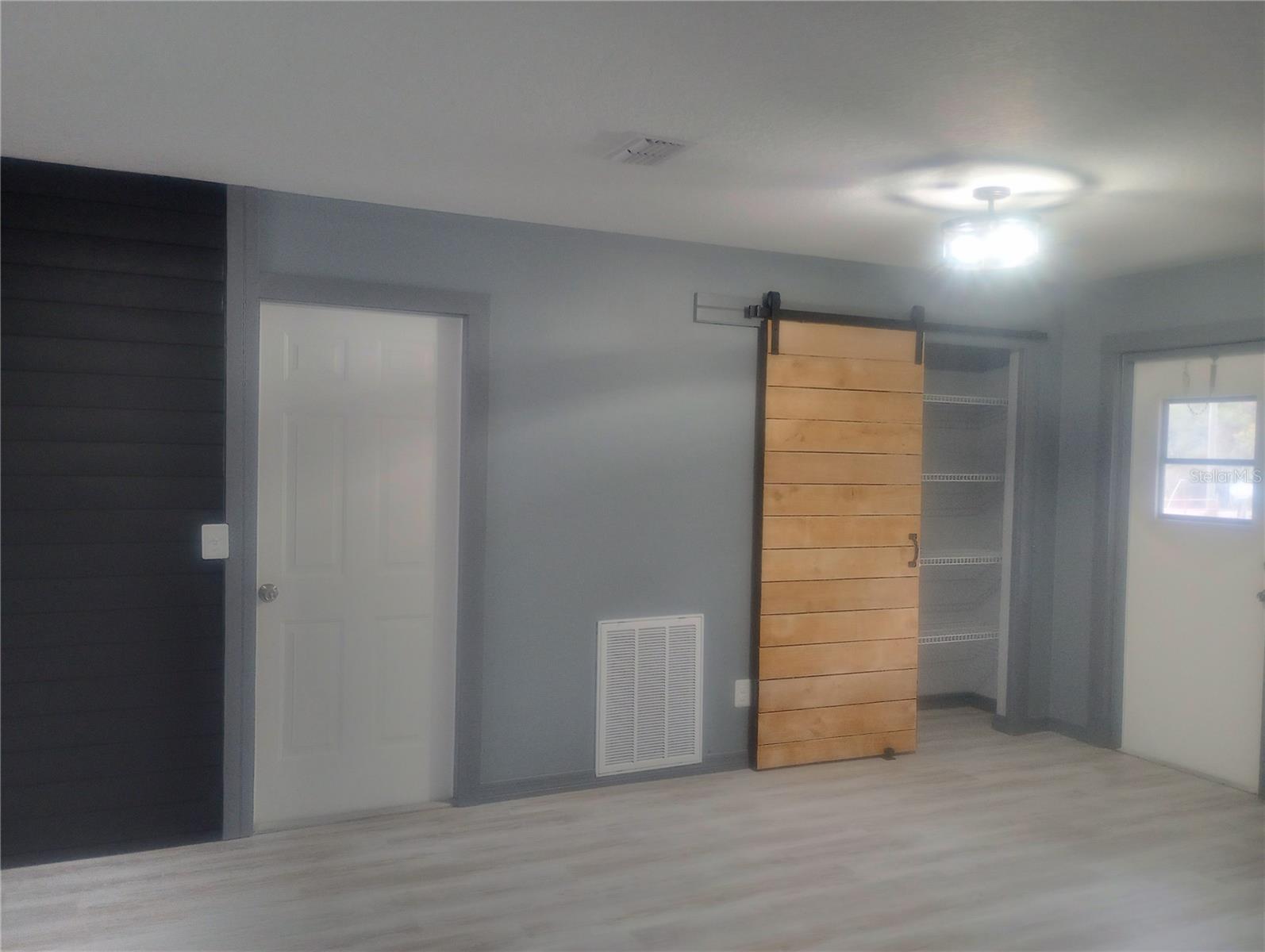 Image 5 of 31 For 12315 Margaret Terrace