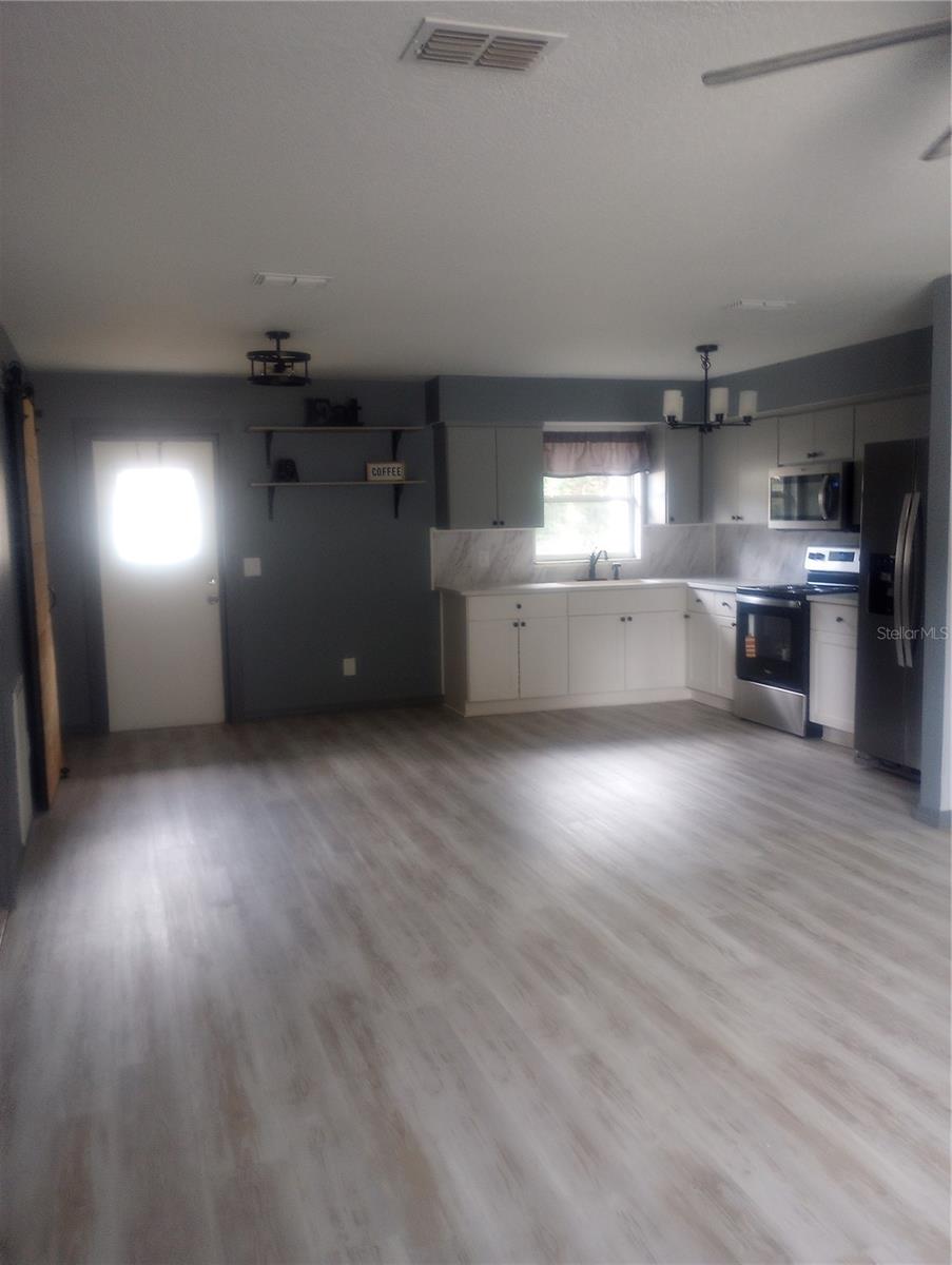 Image 8 of 31 For 12315 Margaret Terrace