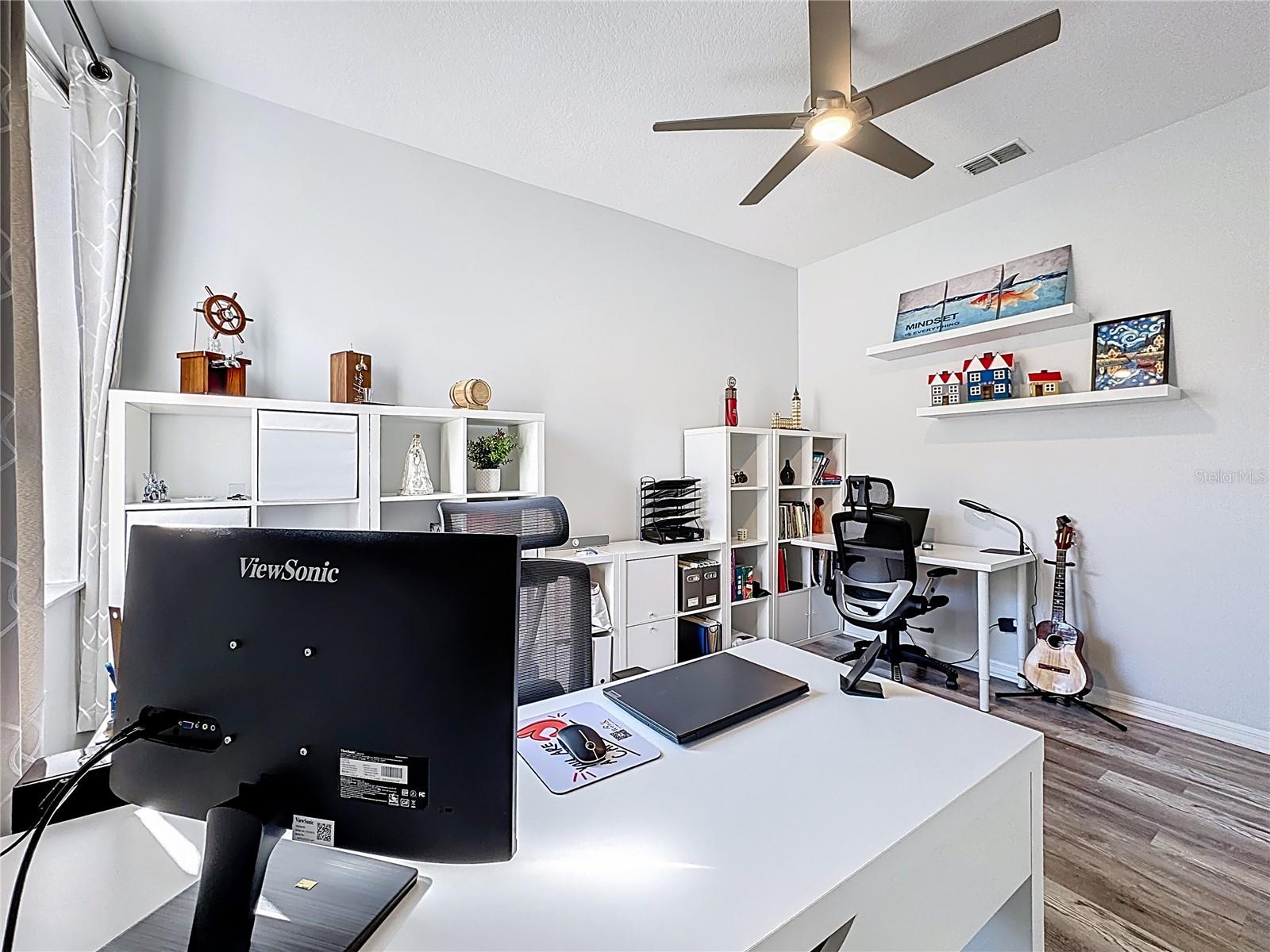 Image 36 of 82 For 14376 Lord Barclay Drive