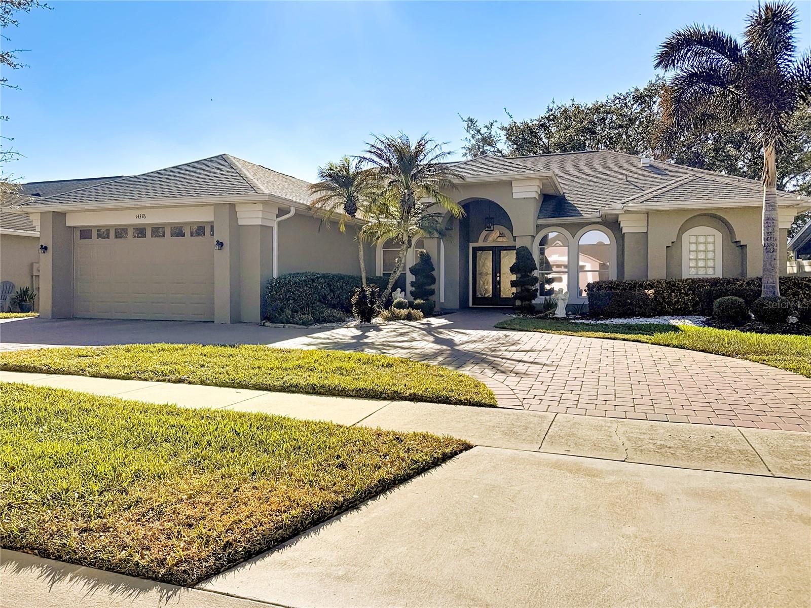 Image 4 of 82 For 14376 Lord Barclay Drive