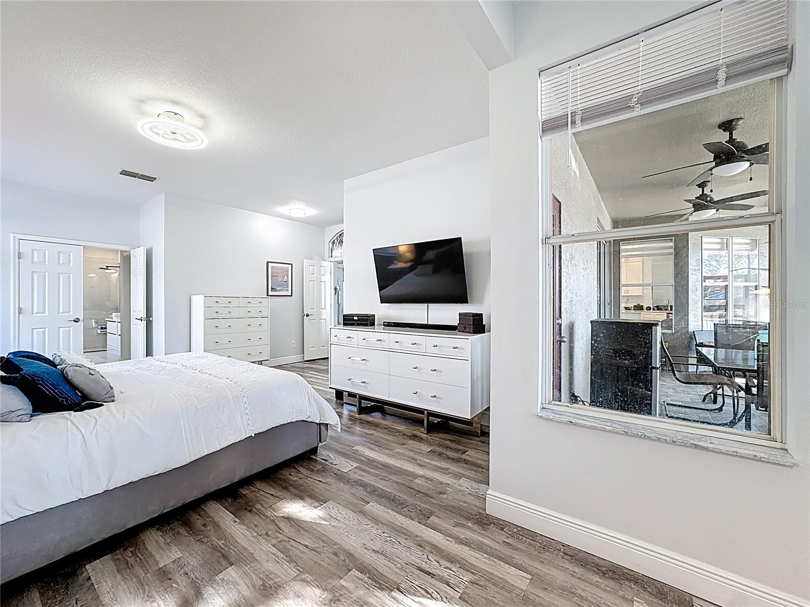 Image 48 of 82 For 14376 Lord Barclay Drive