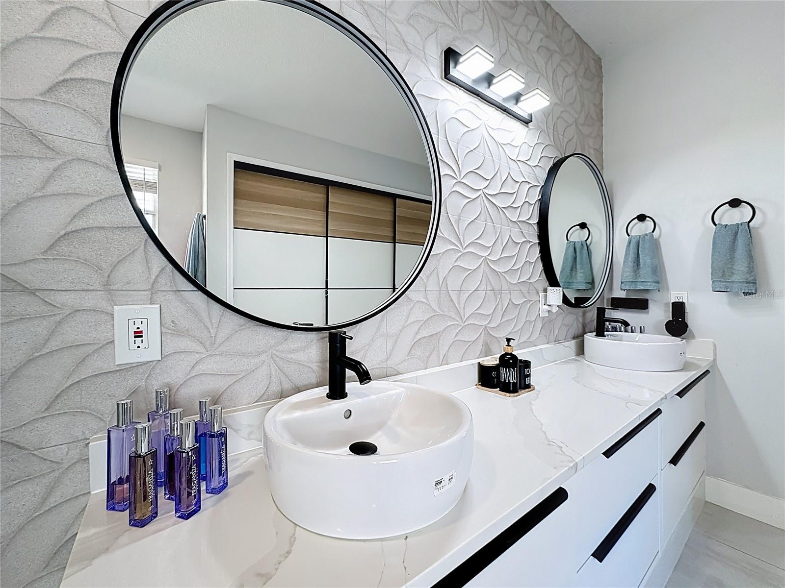 Image 52 of 82 For 14376 Lord Barclay Drive