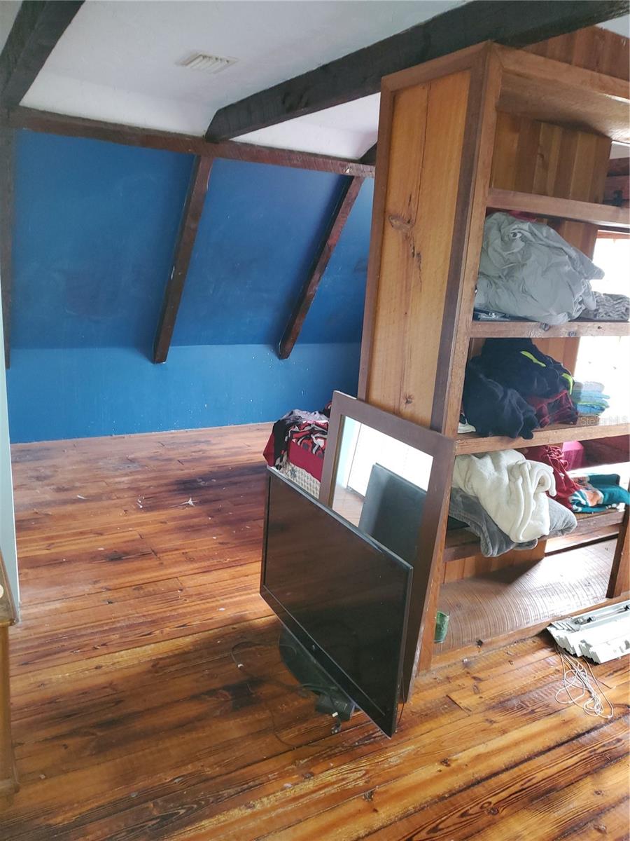 Image 12 of 36 For 3950 Pine Street