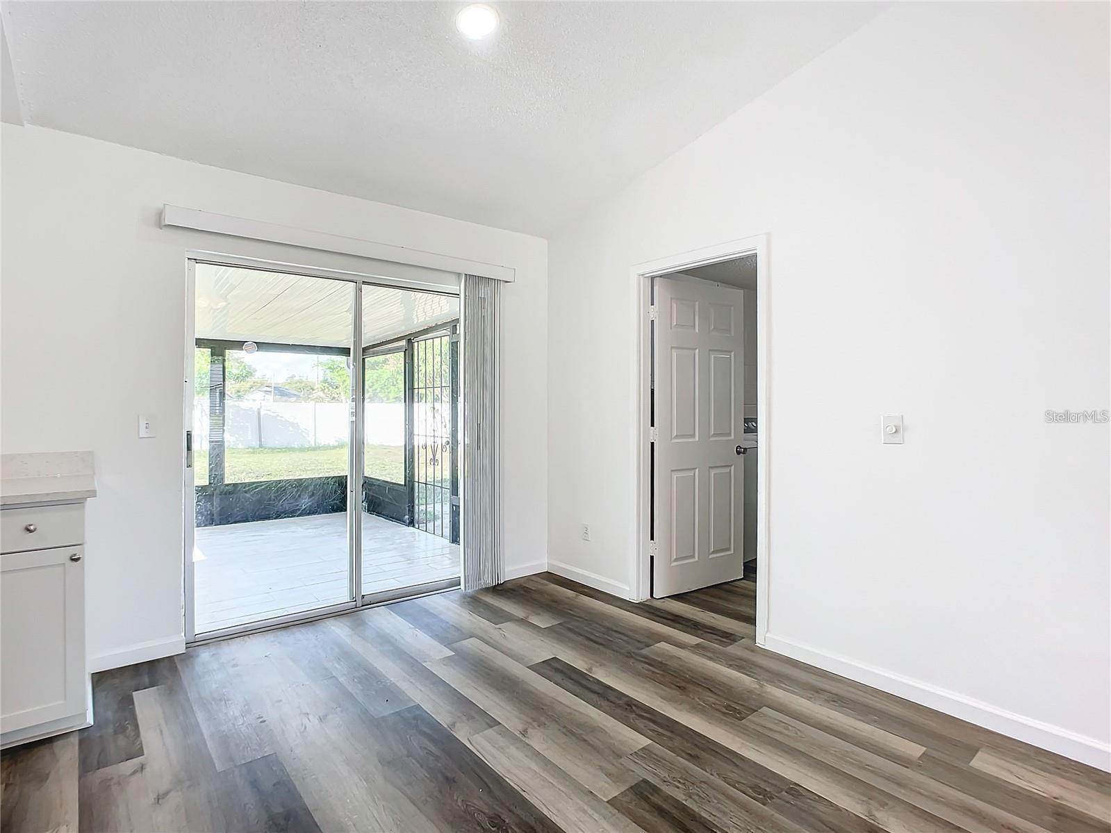 Image 11 of 40 For 11320 Bingham Court