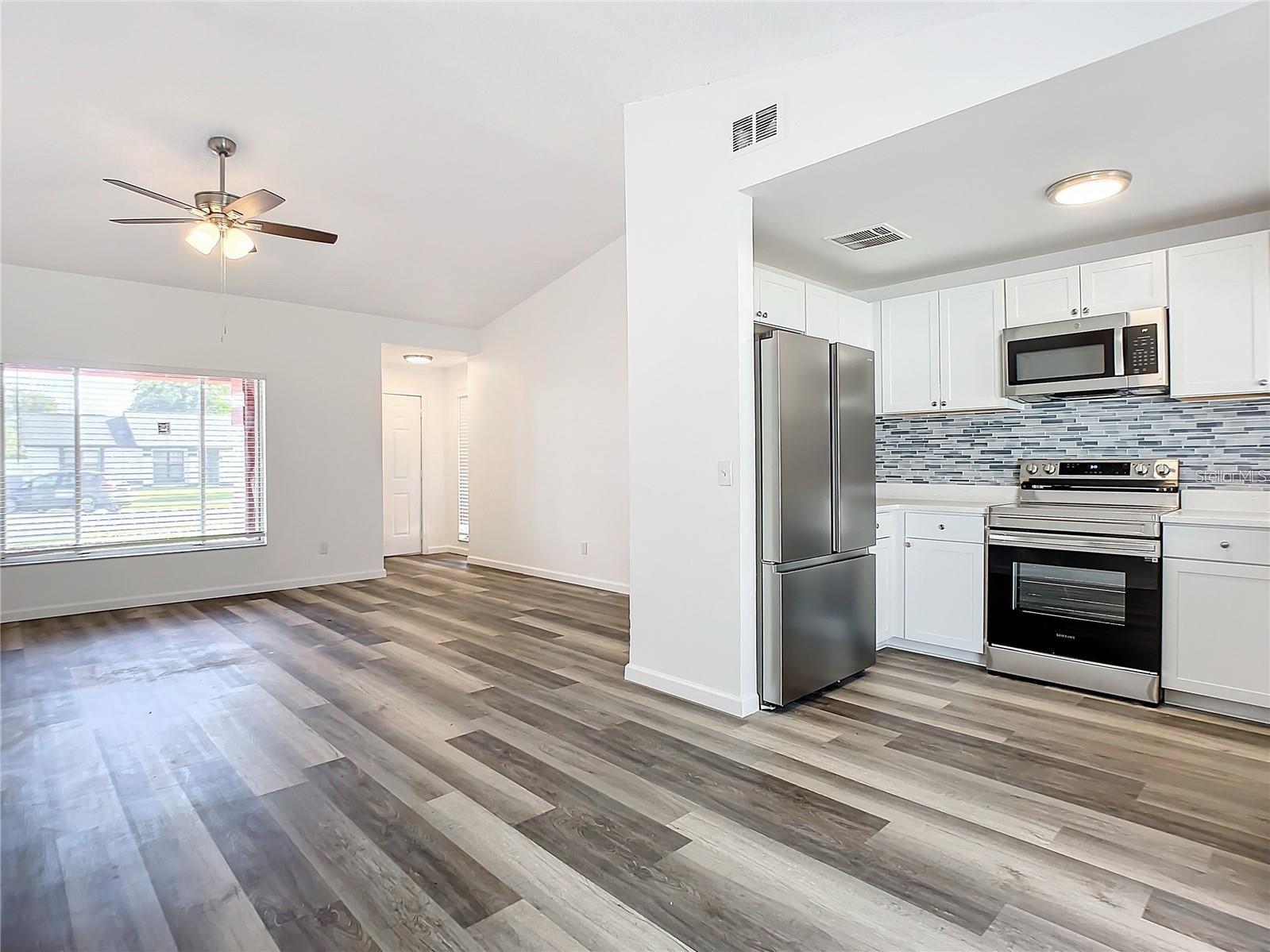 Image 13 of 40 For 11320 Bingham Court