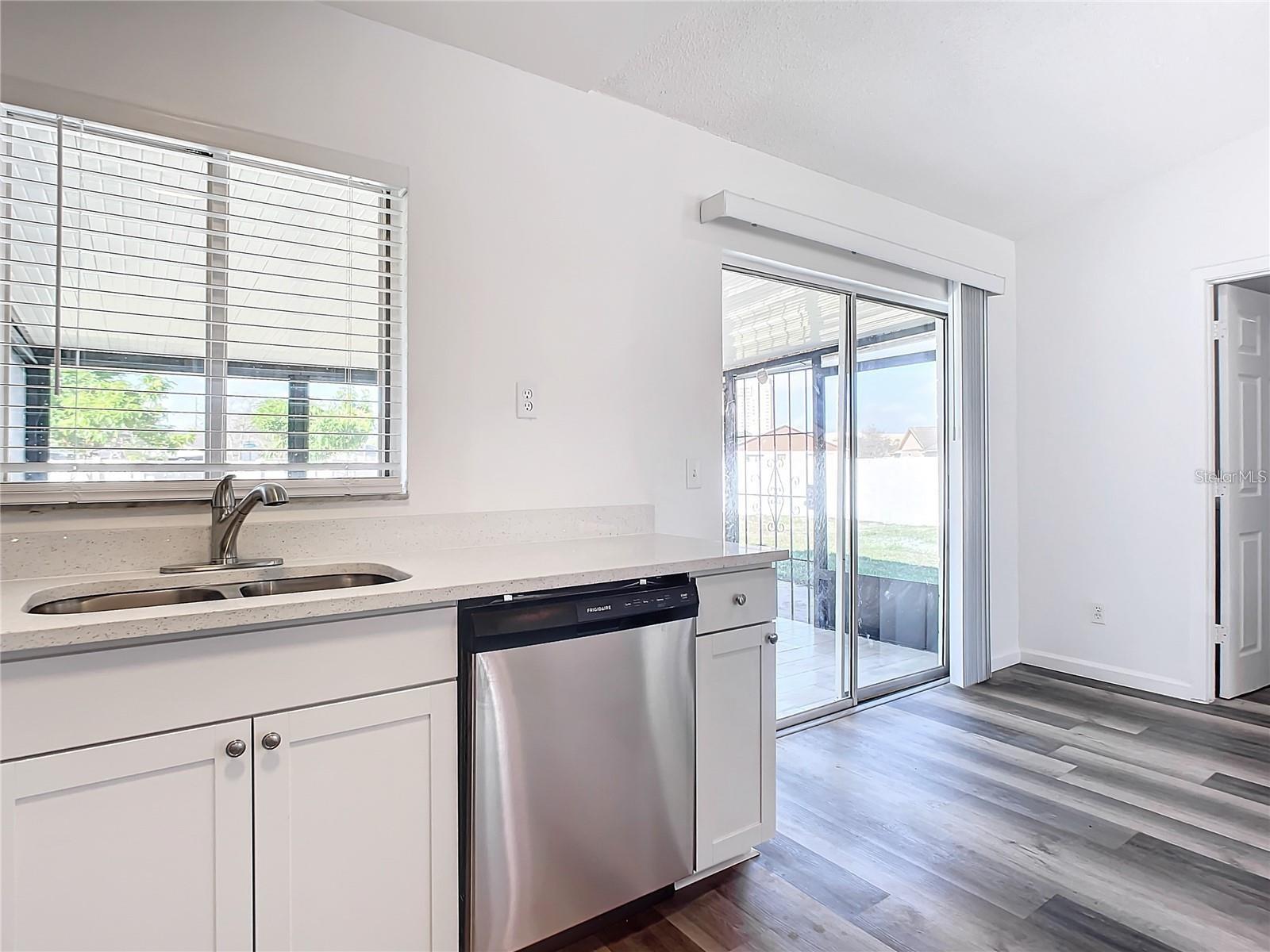 Image 17 of 40 For 11320 Bingham Court