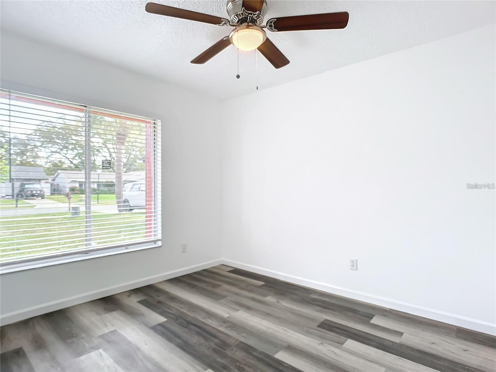 Image 22 of 40 For 11320 Bingham Court