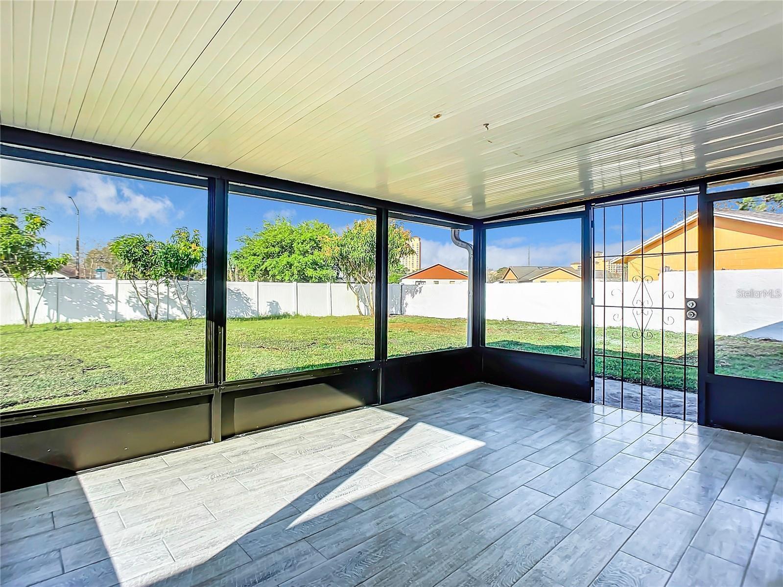 Image 34 of 40 For 11320 Bingham Court