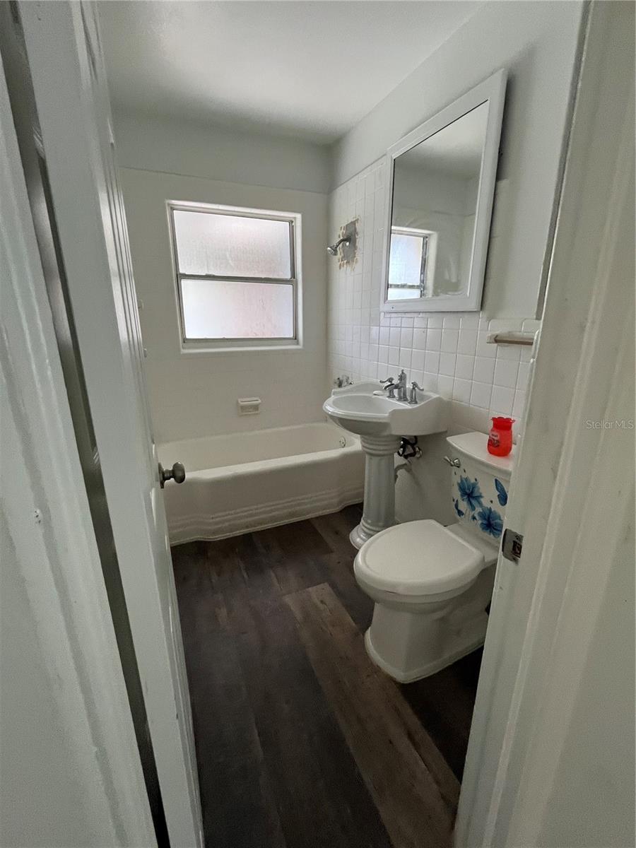 Image 4 of 6 For Address Not Provided