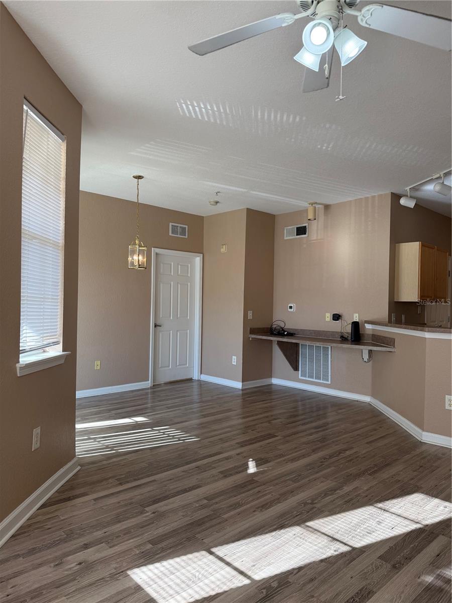 Image 16 of 66 For 413 Terrace Ridge Circle 413