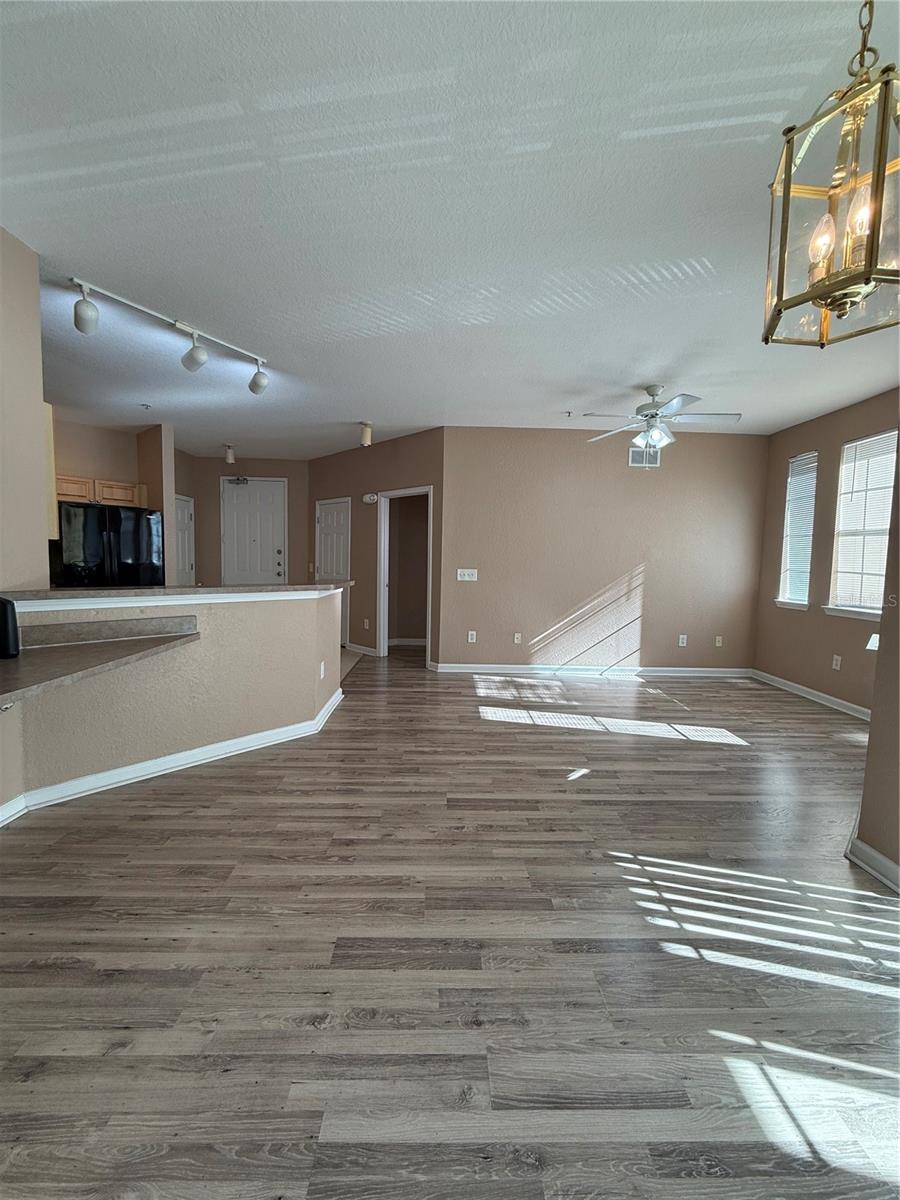 Image 18 of 66 For 413 Terrace Ridge Circle 413