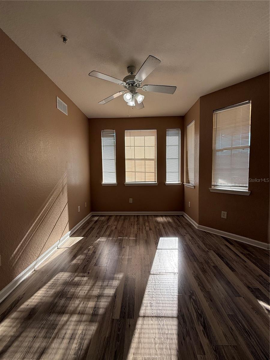 Image 20 of 66 For 413 Terrace Ridge Circle 413