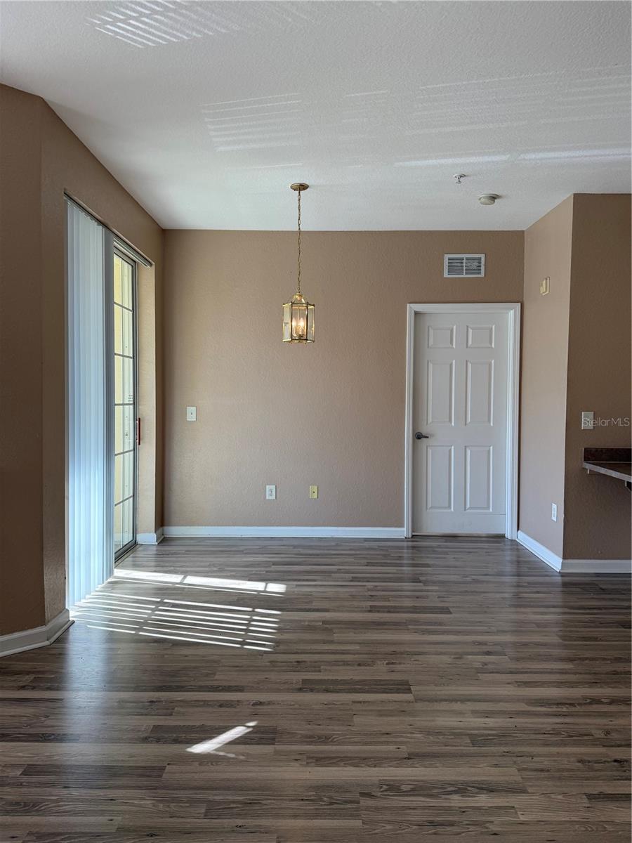 Image 26 of 66 For 413 Terrace Ridge Circle 413