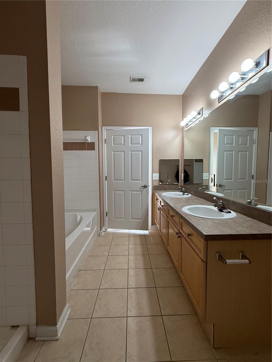 Image 45 of 66 For 413 Terrace Ridge Circle 413